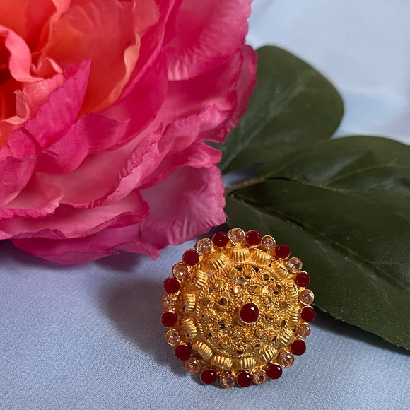 Party Ring - Picture 3 of 5